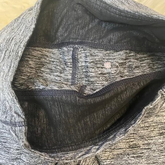 NWT $58 TANGARINE Women S Zipper CAPRI ACTIVEWEAR Cropped Tights Legging in Grey - Picture 6 of 7